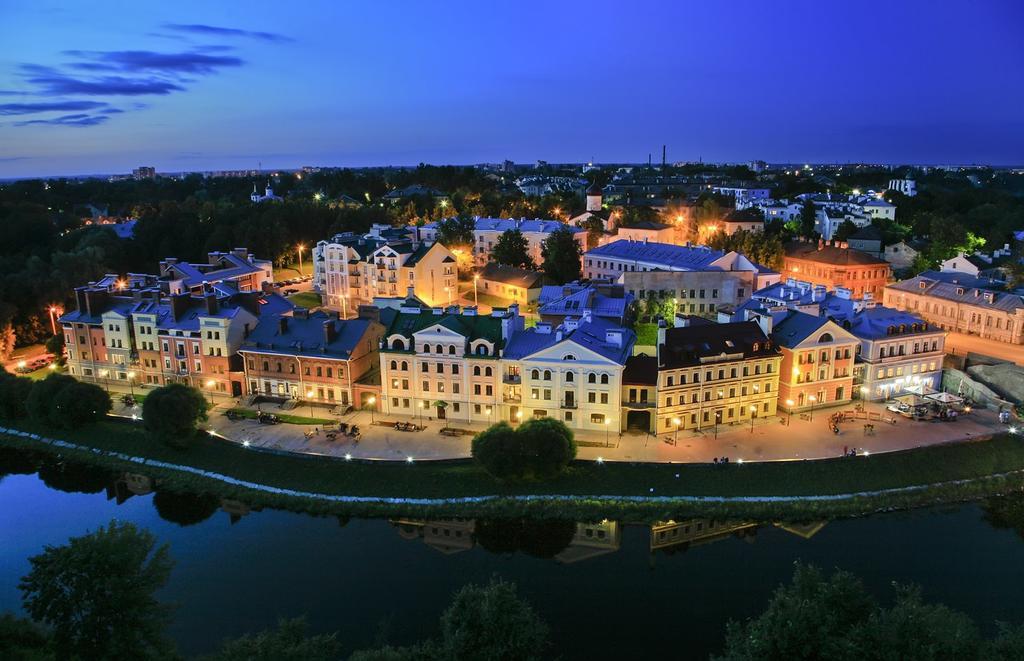 Golden Embankment Hotel Pskov Exterior foto